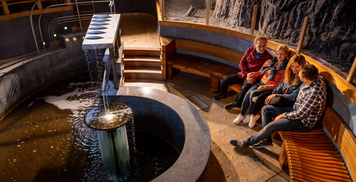 Inhalacje przy tężni solankowej w Uzdrowisku Kopalnia Soli "Wieliczka"